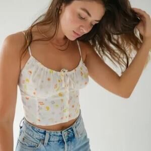 NWT Elodie Daydream Tank Top Womens XS White Floral Cropped Smocked Coquette